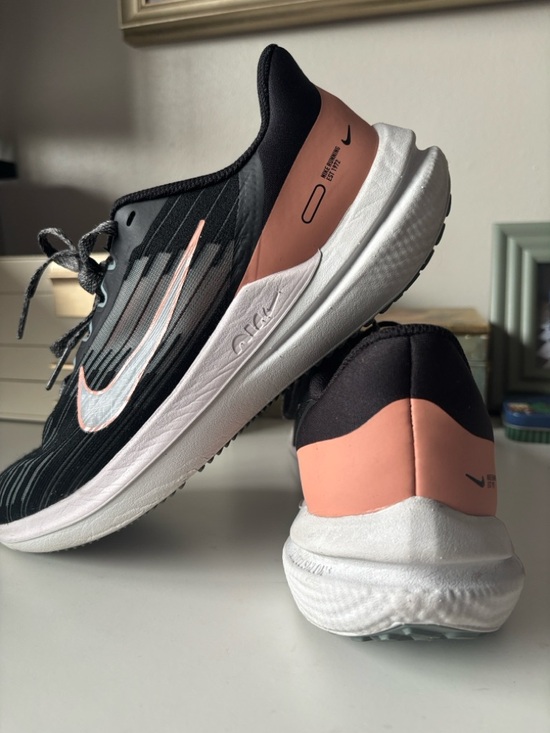 Nike Shoes - Nike Women's Black and Gray Athletic Shoes